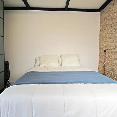 Del Parque Flats - Picasso Apartment